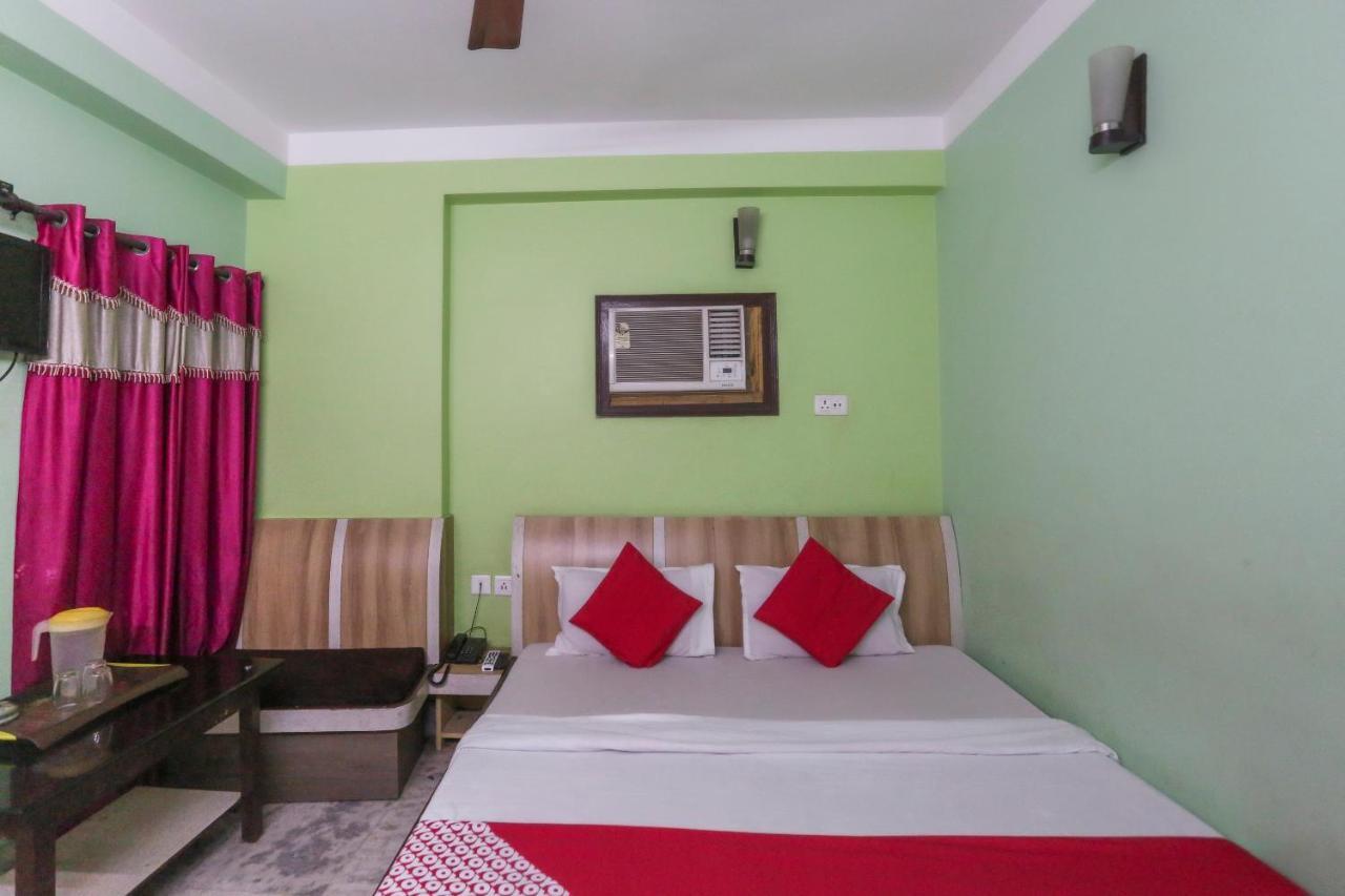 Oyo 60609 Hotel Tanushree Rampurhat 외부 사진