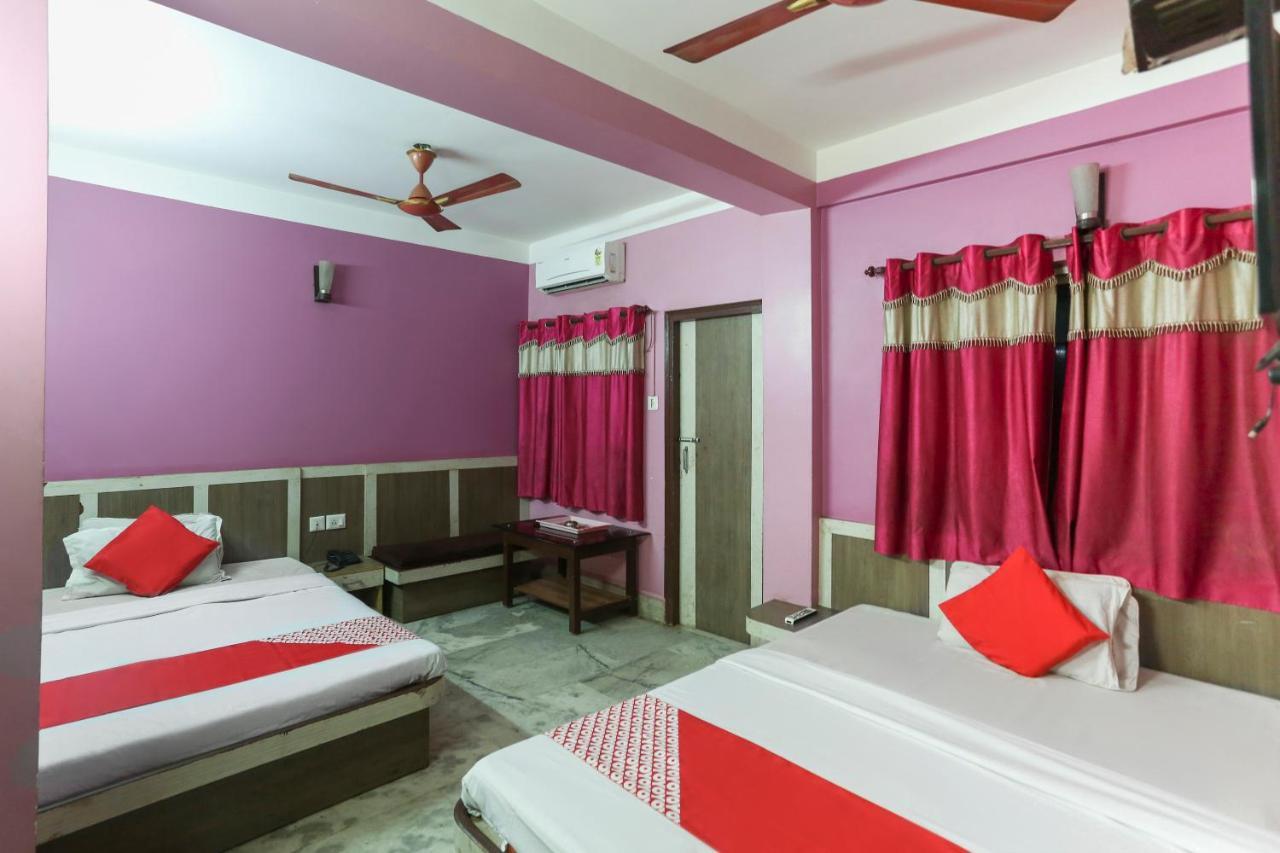 Oyo 60609 Hotel Tanushree Rampurhat 외부 사진