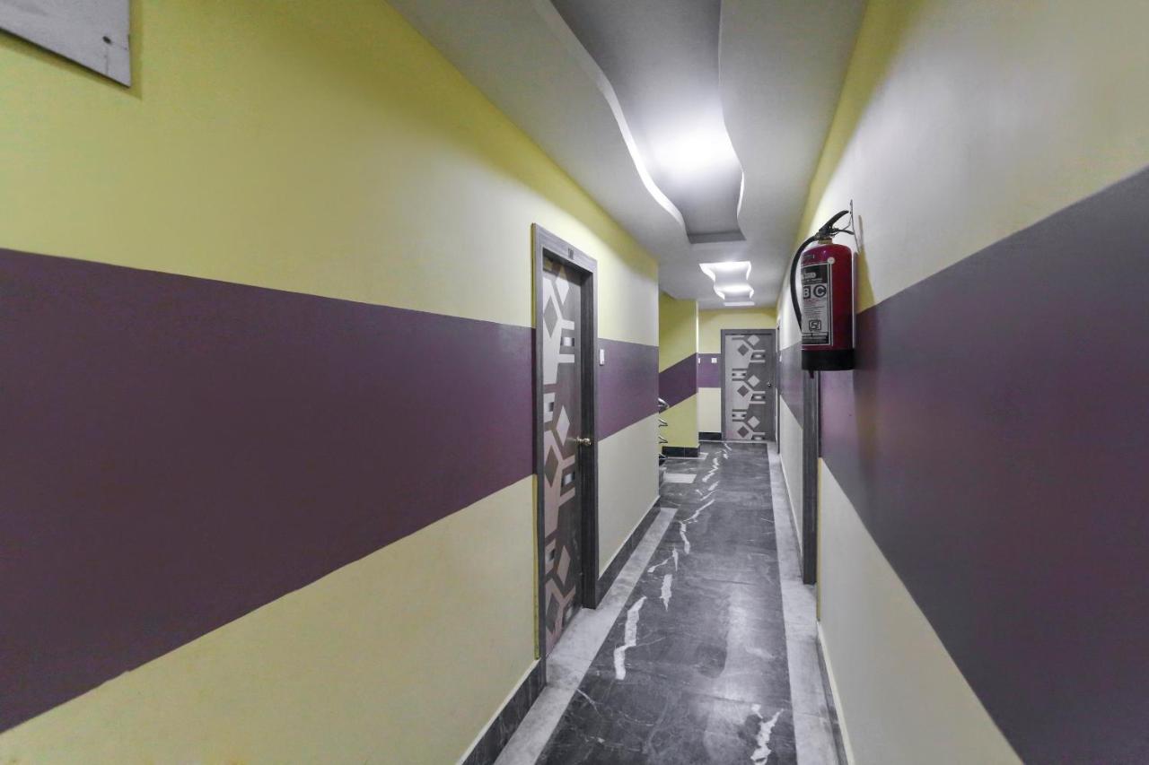 Oyo 60609 Hotel Tanushree Rampurhat 외부 사진
