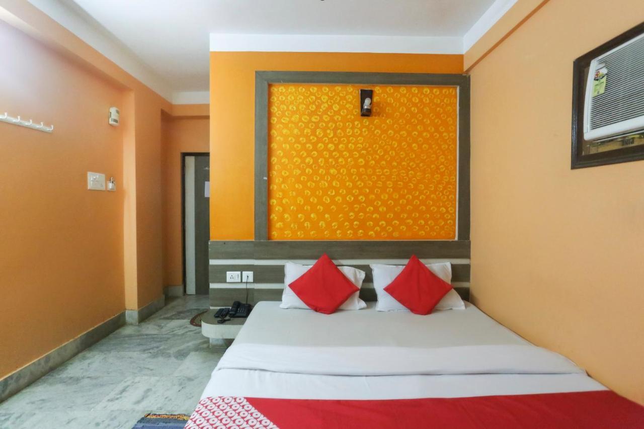 Oyo 60609 Hotel Tanushree Rampurhat 외부 사진