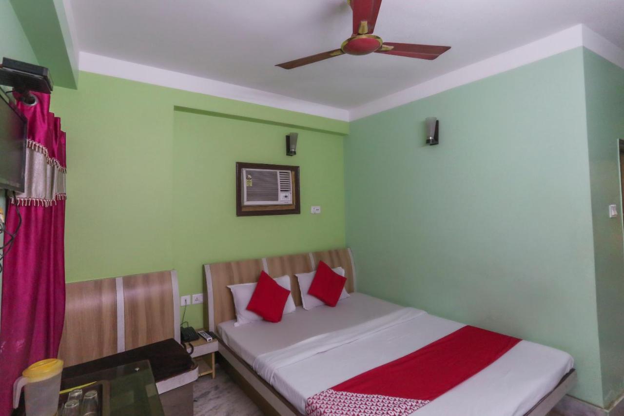 Oyo 60609 Hotel Tanushree Rampurhat 외부 사진